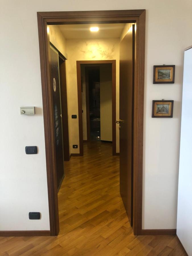Casa Mic & Tig Apartment Менаджо Екстериор снимка